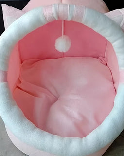 Comfortable pet house in adorable pink British shorthair cat design – soft, warm, and removable
