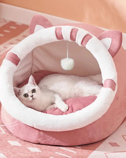 Comfortable pet house in adorable pink British shorthair cat design – soft, warm, and removable
