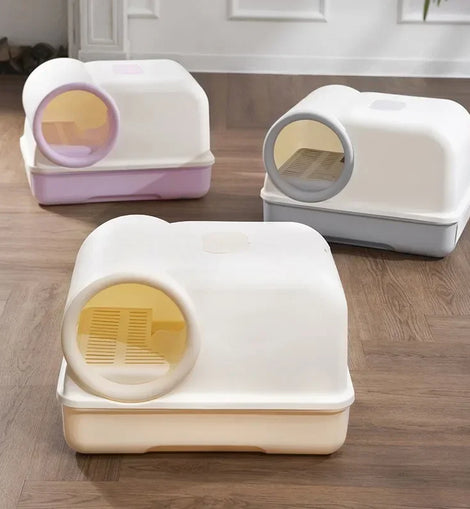 Cute TV model cat litter box, increases space, high edge large garbage bin suitable for cats of all sizes, eliminates odors